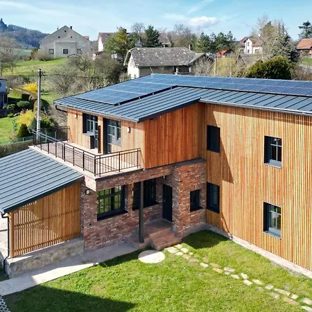 Vila Berg Rovensko pod Troskami Exterior photo